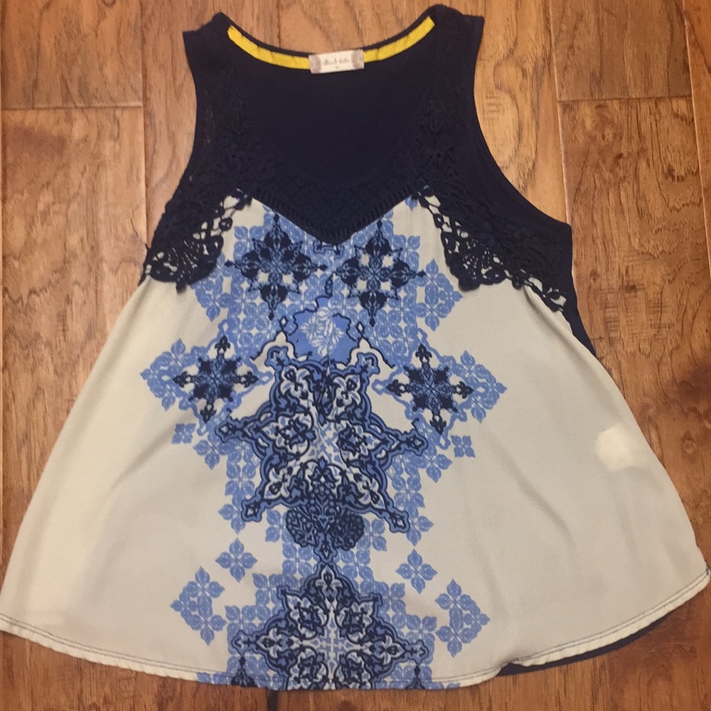 Alterd state sleeveless top Size M